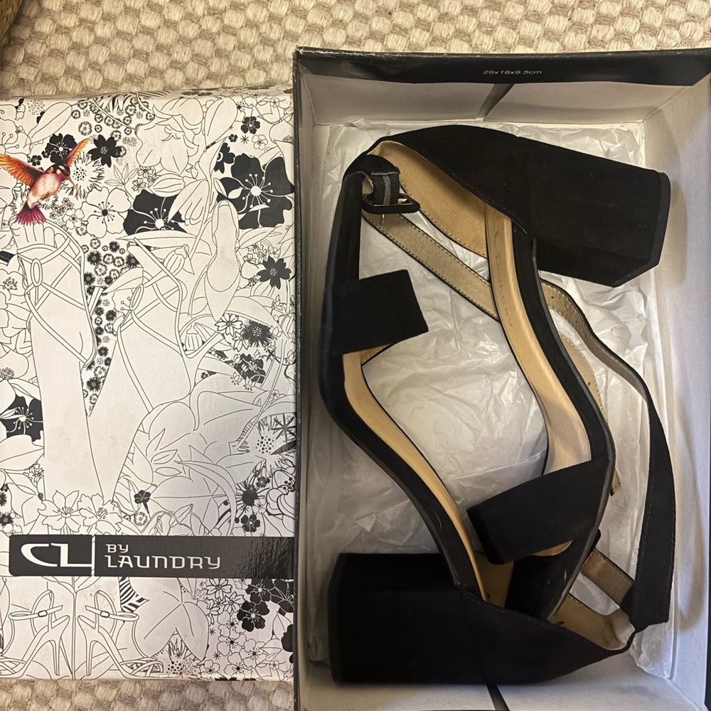 CL by Laundry Women's Black Platform Sandals